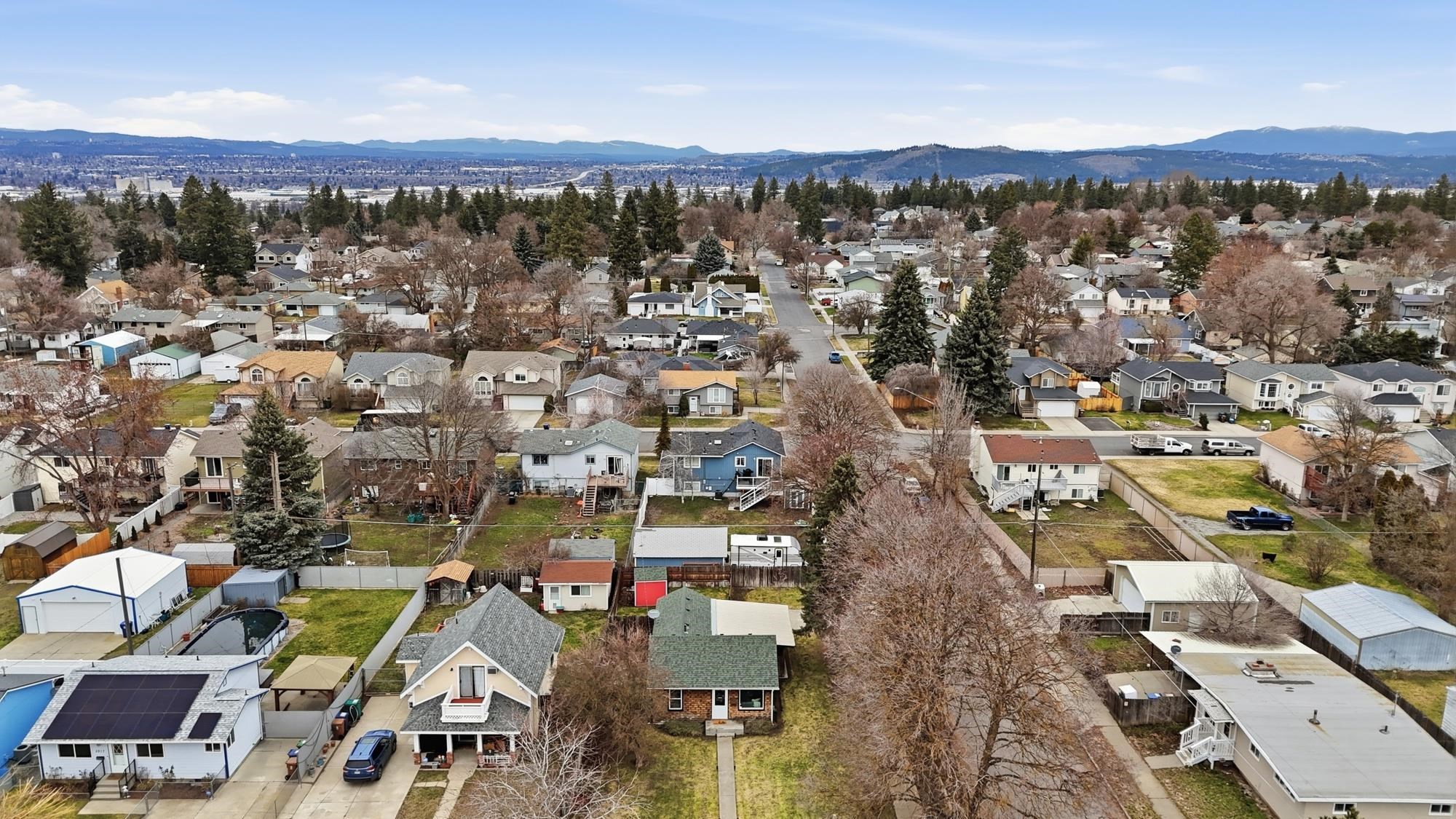 3927 East 26th Avenue Spokane, WA 99223 - Photo 42 of 44