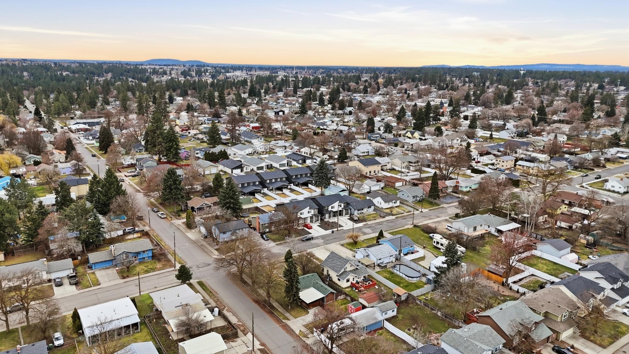 3927 East 26th Avenue Spokane, WA 99223 - Photo 43 of 44
