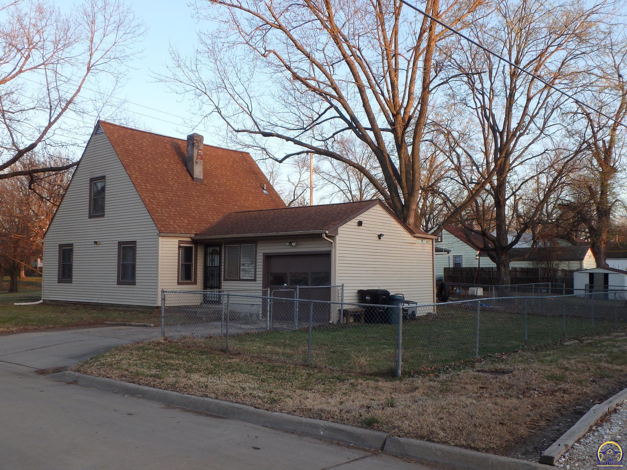 701 Southwest MacVicar Avenue Topeka, KS 66606 - Photo 17 of 18