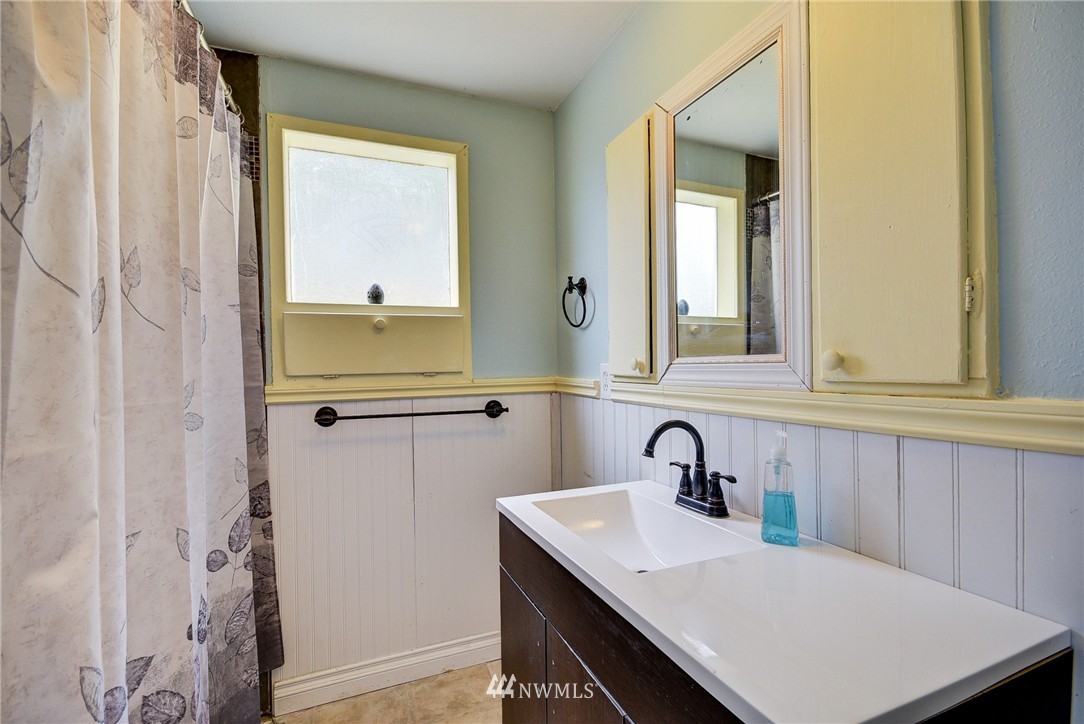 1050 View Ridge Drive Oak Harbor, WA 98277 - Photo 8 of 25 Gallery Image 8