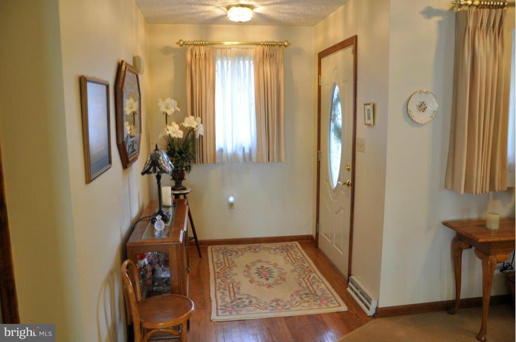 15204 Trail Ridge Road Southwest Cumberland, MD 21502 - Photo 8 of 28 Interior (General)