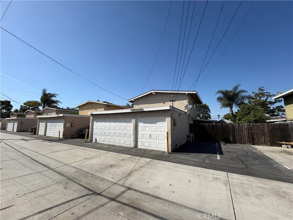 $1,675,000 | 1383 Baker Street, Costa Mesa, CA 92626