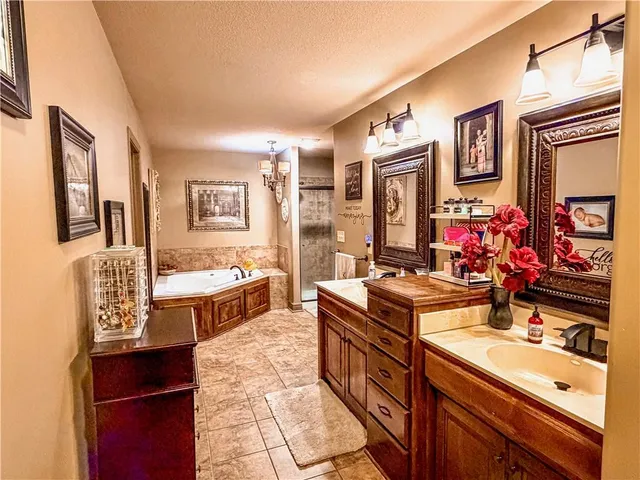 $474,900 | 21805 East 32nd Terrace South, Independence, MO 64057