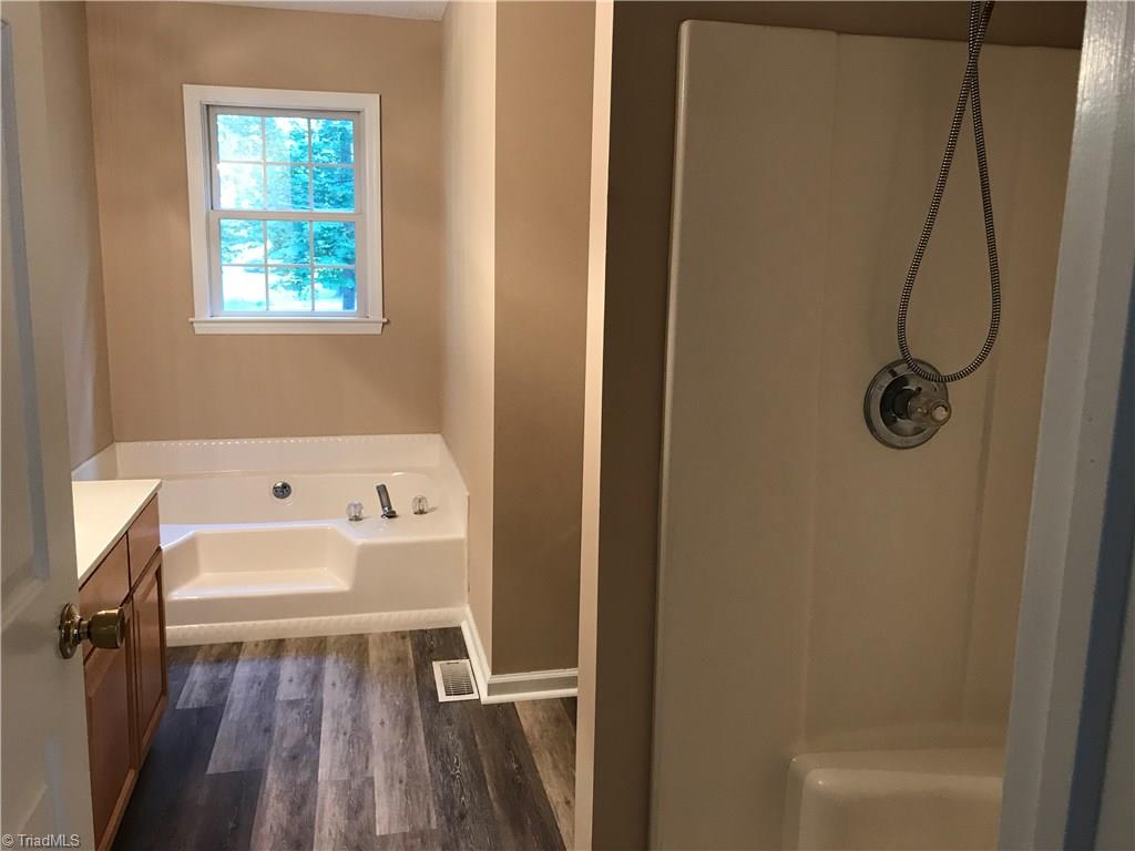 192 Hawthorne Road Mocksville, NC 27028 - Photo 11 of 18 Gallery Image 11