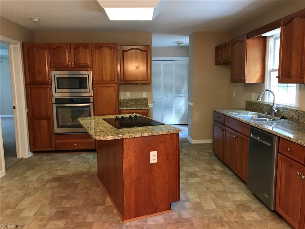 192 Hawthorne Road Mocksville, NC 27028 - Photo 6 of 18 Gallery Image 6