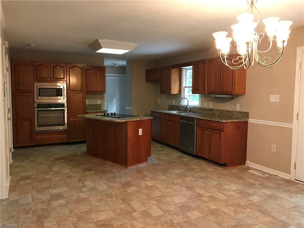 192 Hawthorne Road Mocksville, NC 27028 - Photo 7 of 18 Gallery Image 7