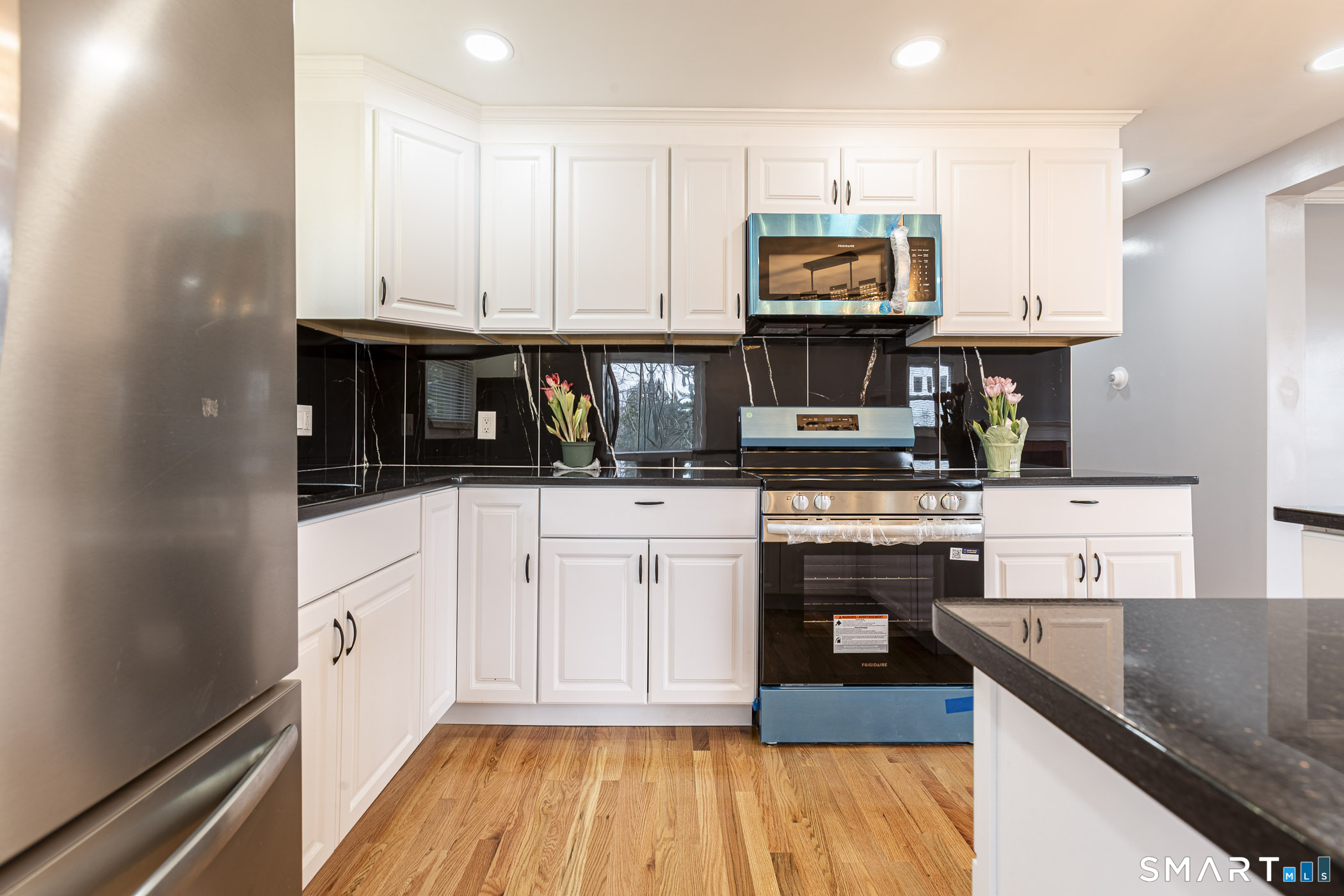 83 Olcott Street Manchester, CT 06040 - Photo 16 of 44