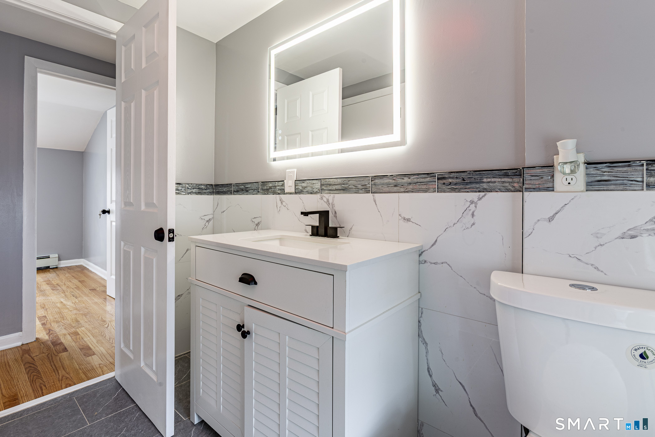 83 Olcott Street Manchester, CT 06040 - Photo 32 of 44