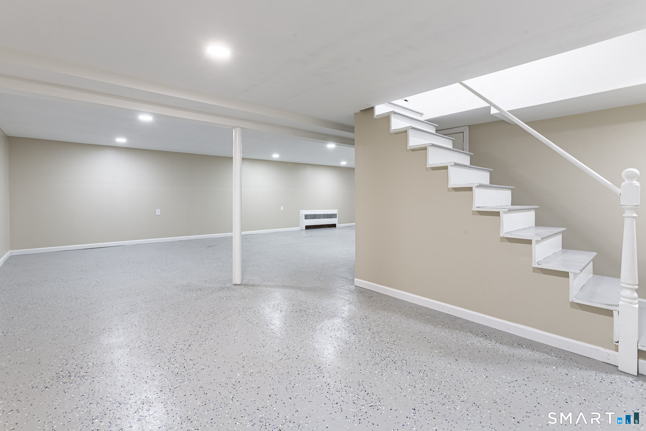 83 Olcott Street Manchester, CT 06040 - Photo 36 of 44