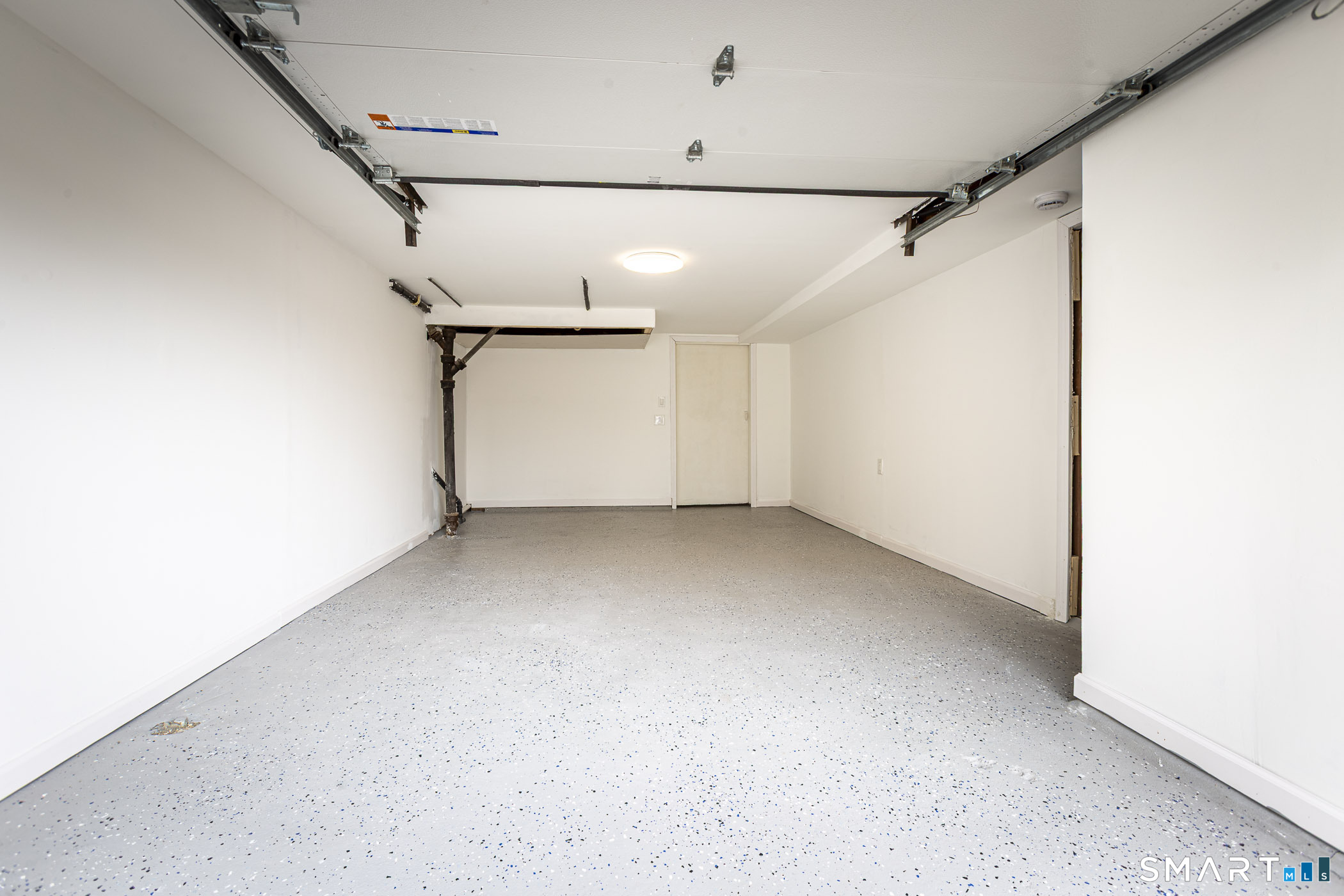 83 Olcott Street Manchester, CT 06040 - Photo 38 of 44