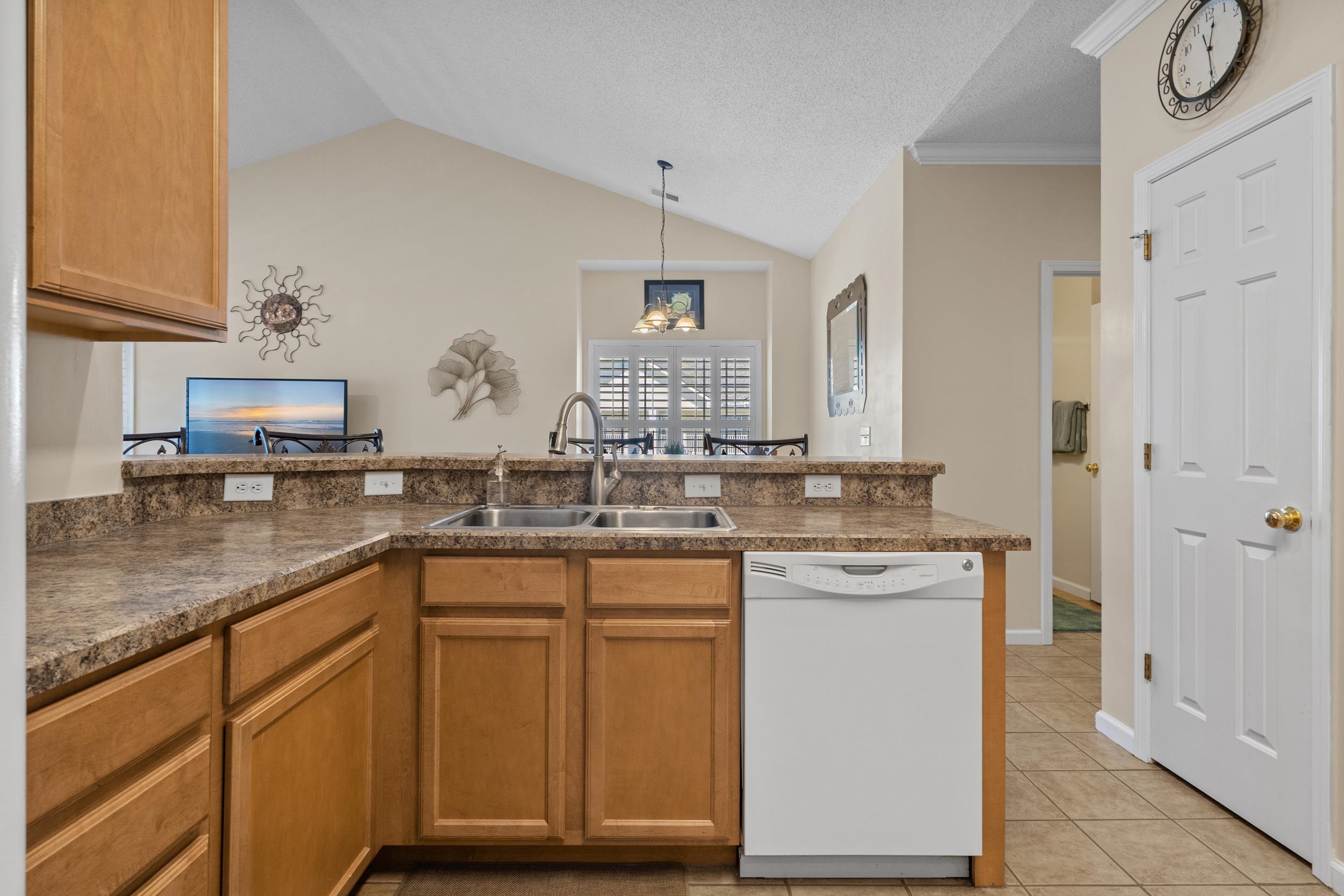 5786 Longwood Drive, Unit 203 Murrells Inlet, SC 29576 - Photo 14 of 39