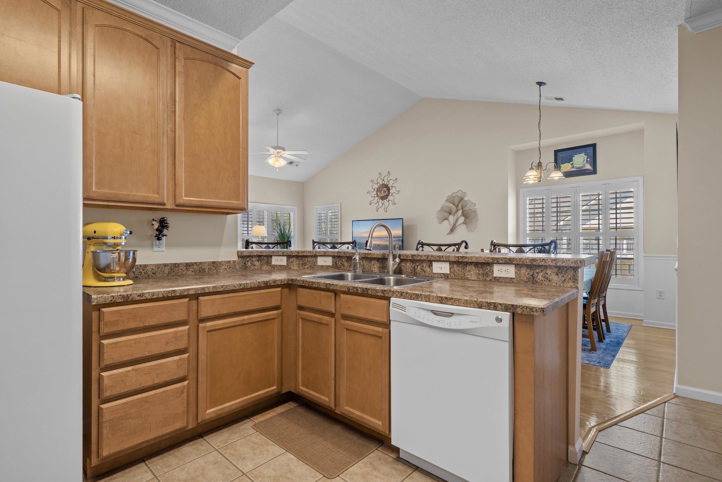 5786 Longwood Drive, Unit 203 Murrells Inlet, SC 29576 - Photo 5 of 39