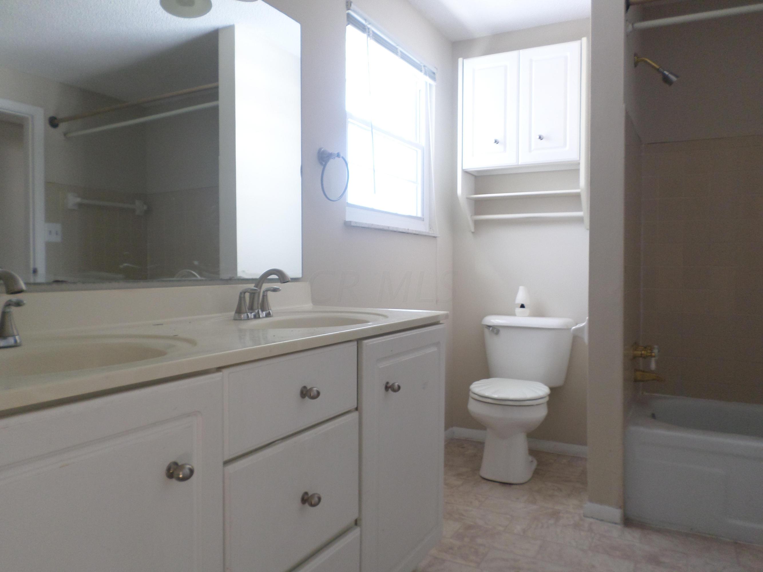 6635 Devonhill Road Columbus, OH 43229 - Photo 14 of 22 Gallery Image 14