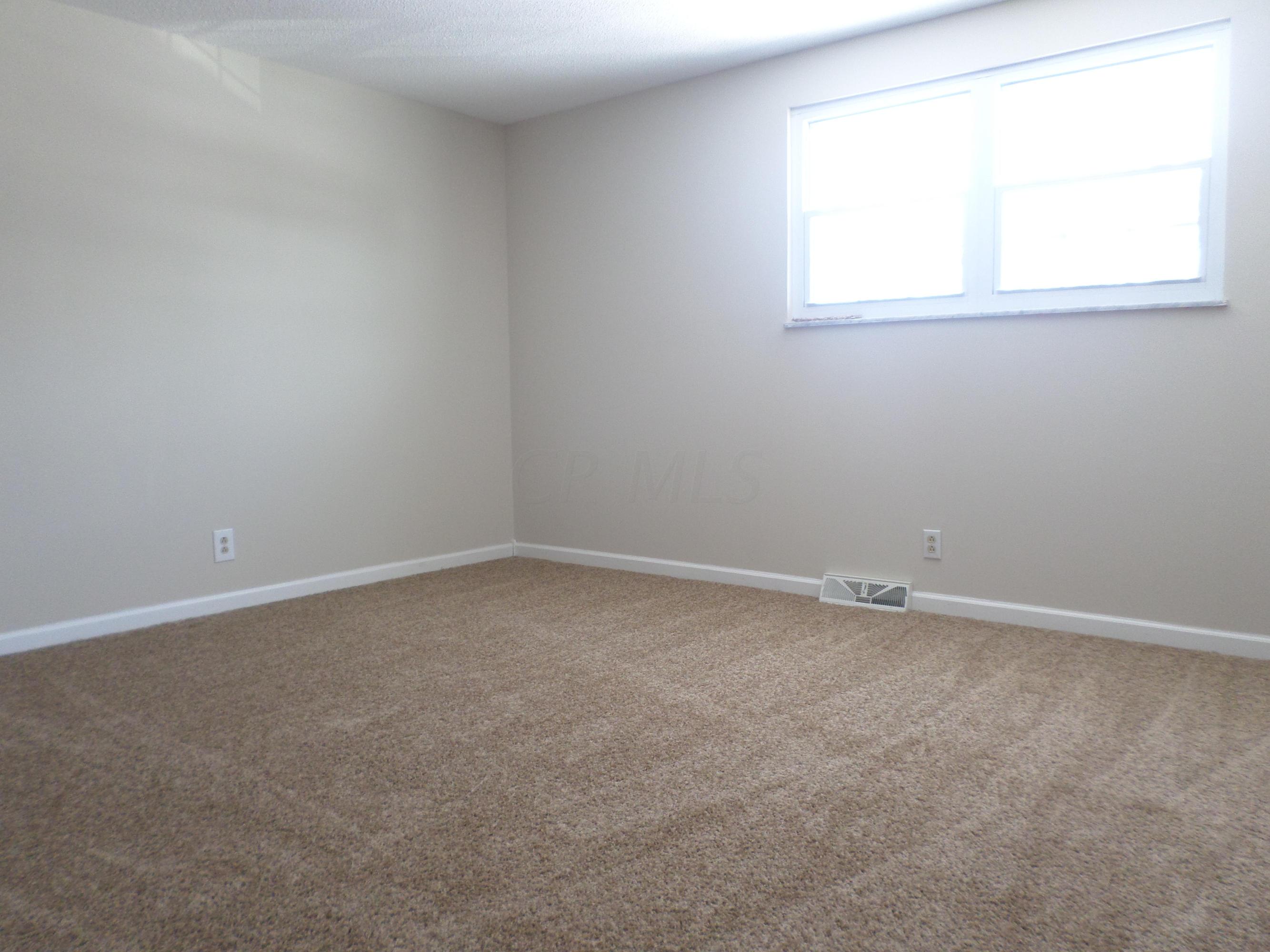 6635 Devonhill Road Columbus, OH 43229 - Photo 19 of 22 Gallery Image 19