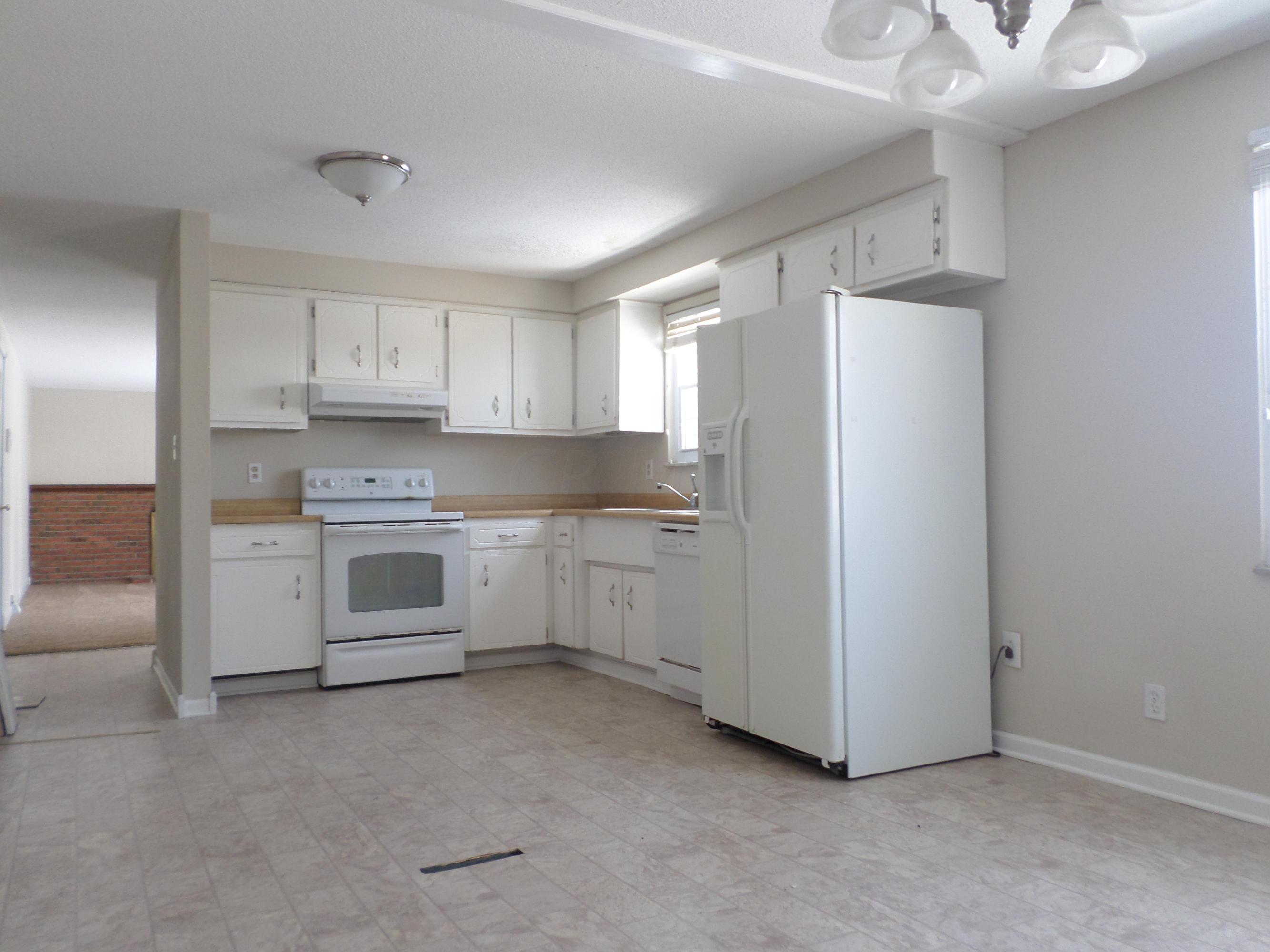 6635 Devonhill Road Columbus, OH 43229 - Photo 6 of 22 Gallery Image 6