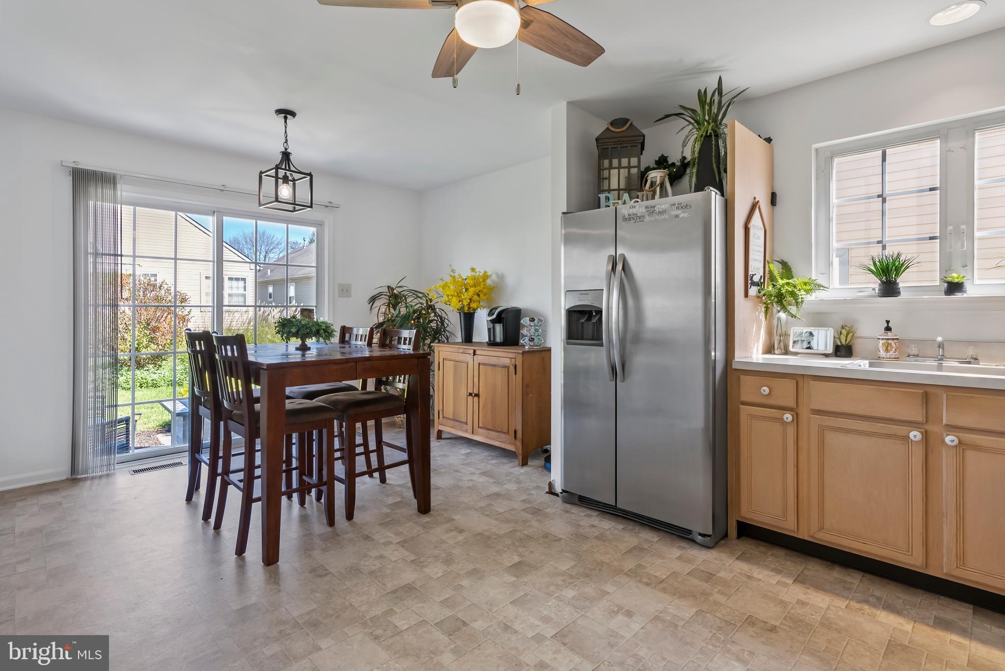 77 Longcross Road Limerick, PA 19468 - Photo 15 of 38 Spacious Kitchen