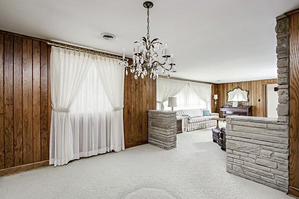 4528 Orebank Road Kingsport, TN 37664 - Photo 3 of 33 3e7c22ec-5192-4d04-aa0b-2d54dccd59cb