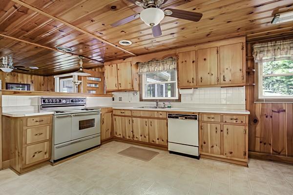 4528 Orebank Road Kingsport, TN 37664 - Photo 6 of 33 06a5c988-3319-42c8-ac08-7cea203bdd56