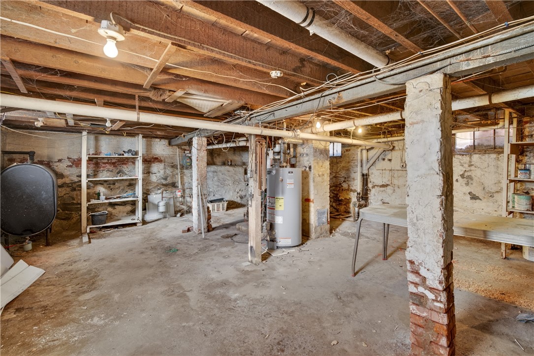 52 Sumner Avenue Cranston, RI 02920 - Photo 14 of 20