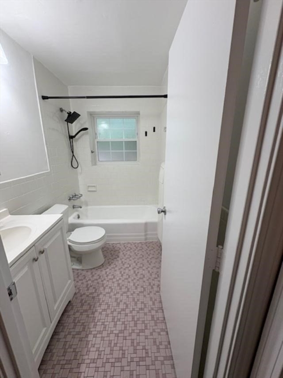 15 Cass Street, Unit 3 Boston, MA 02132 - Photo 16 of 24
