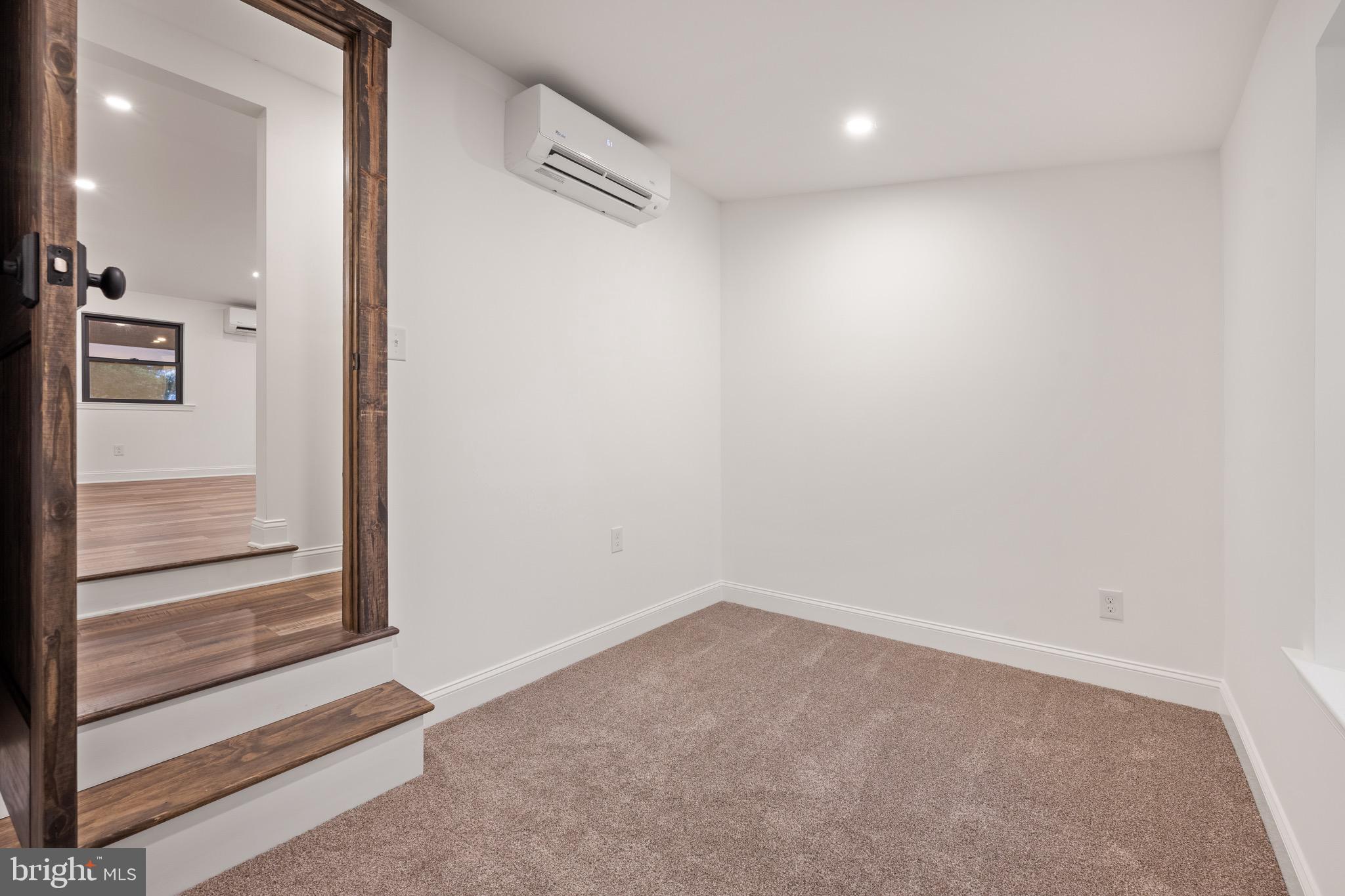 2 Schrier Avenue Salem, NJ 08079 - Photo 15 of 41 a view of livingroom