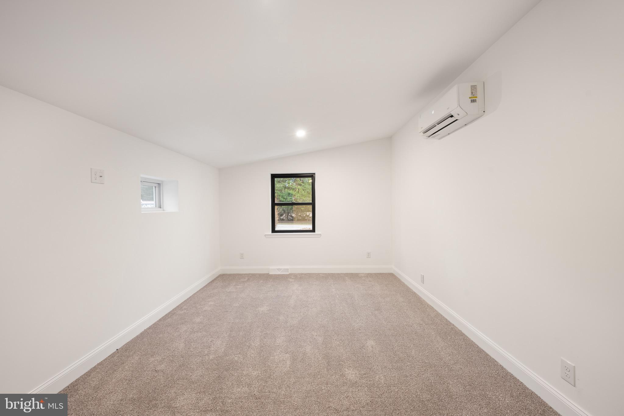 2 Schrier Avenue Salem, NJ 08079 - Photo 17 of 41 an empty room with windows