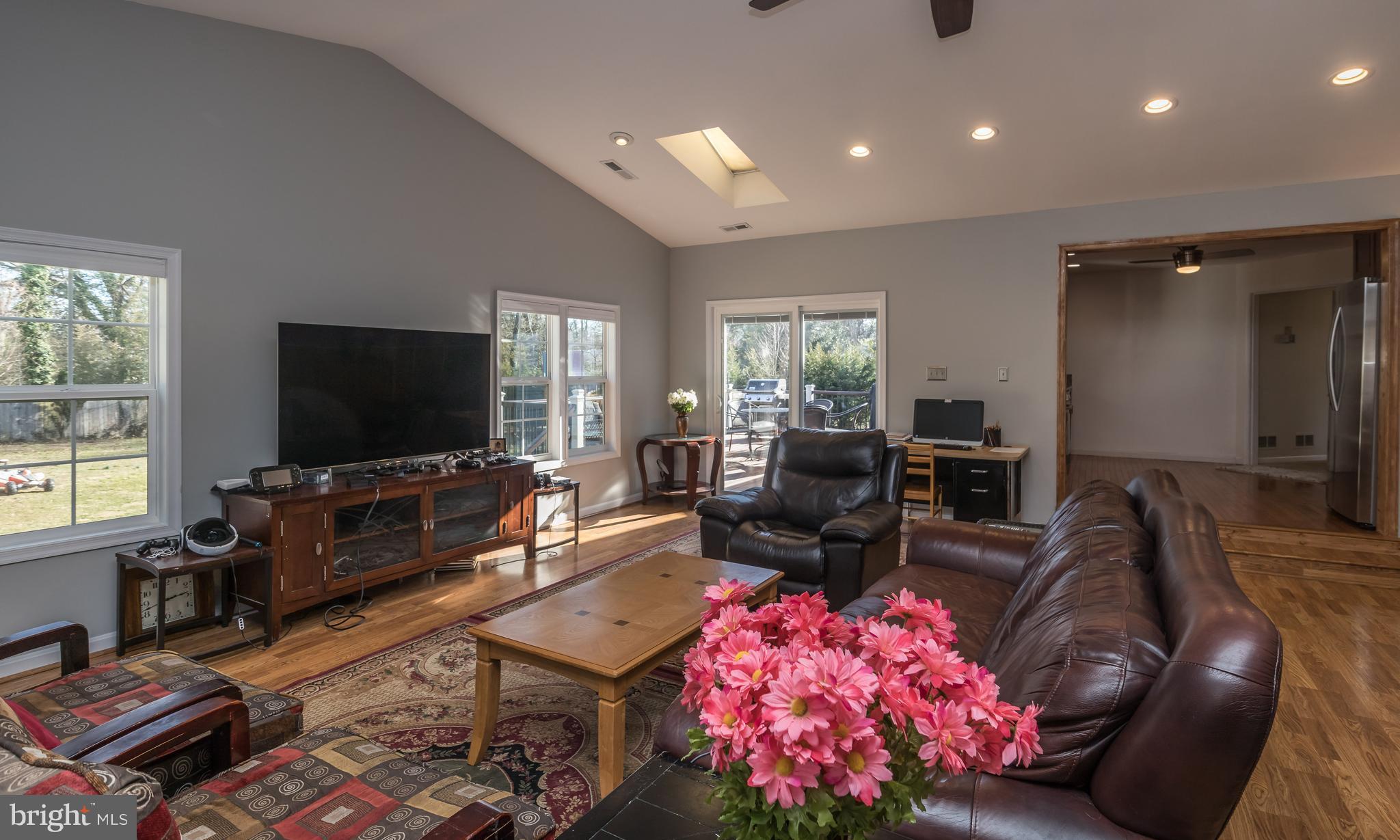 39 Sequoia Road Severna Park, MD 21146 - Photo 13 of 30 Family Room