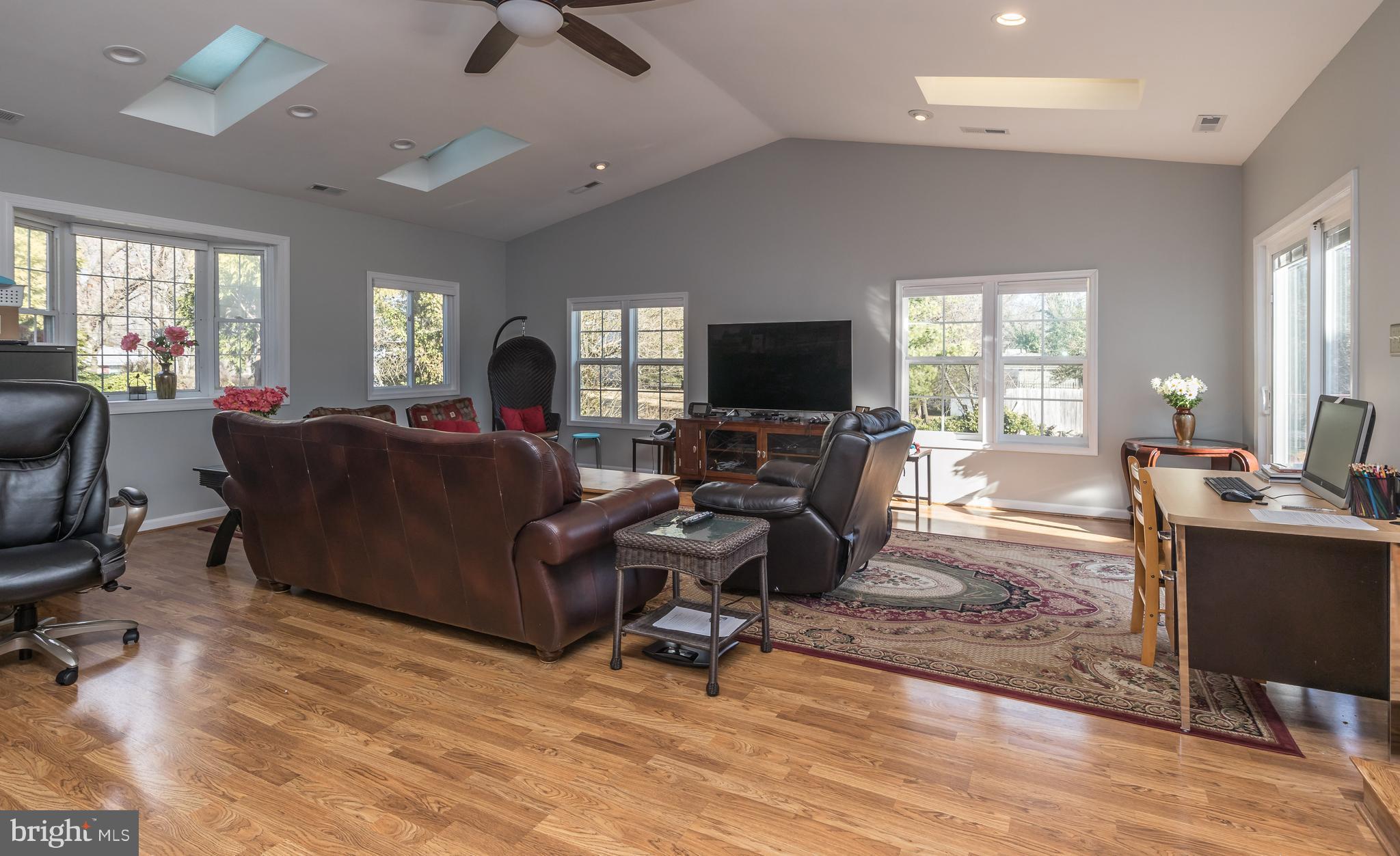 39 Sequoia Road Severna Park, MD 21146 - Photo 16 of 30 Family Room