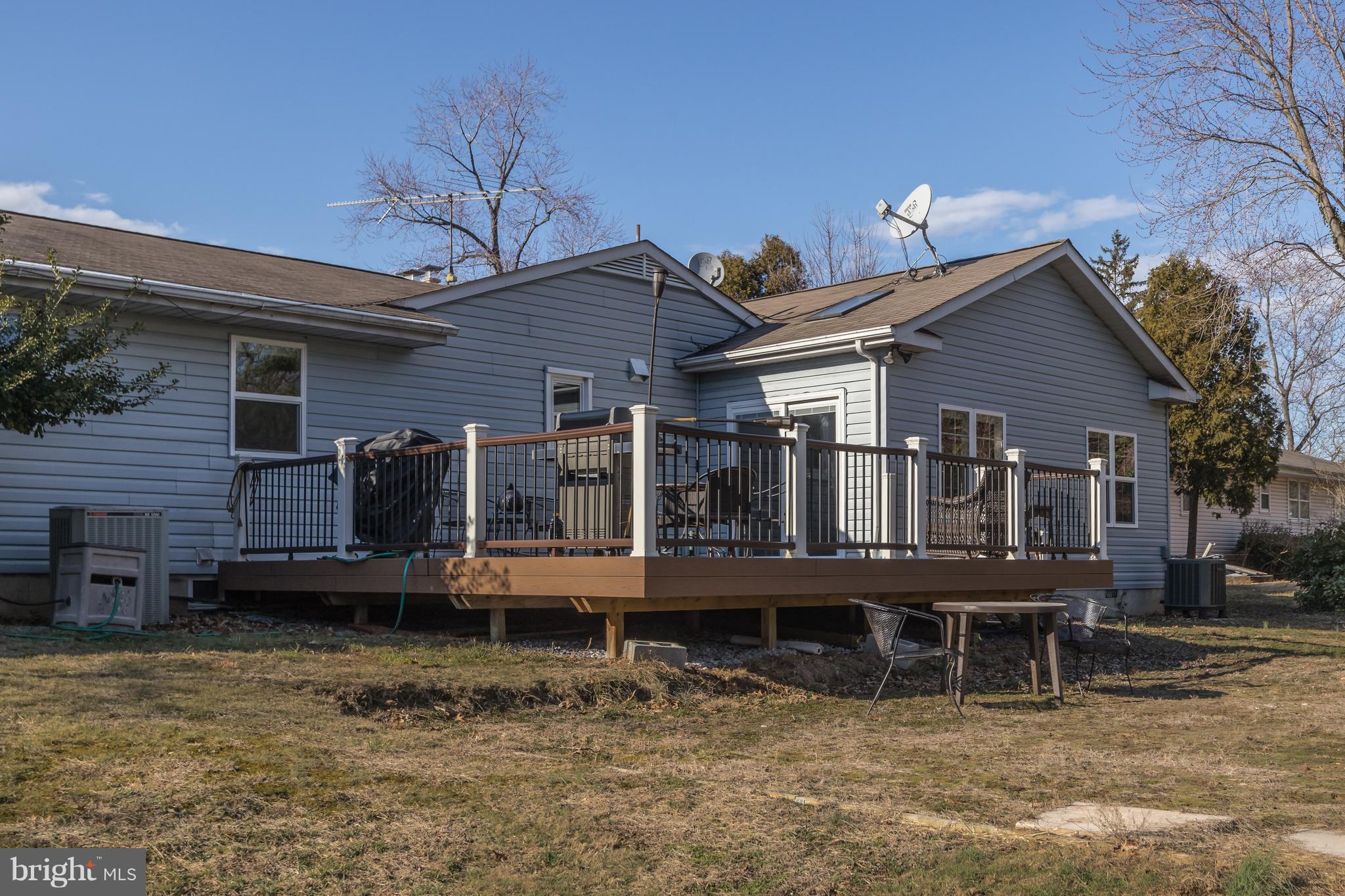 39 Sequoia Road Severna Park, MD 21146 - Photo 22 of 30 Exterior (Rear)