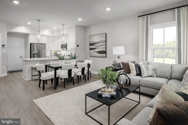 $569,990 | 43791 Metro Terrace, Ashburn, VA 20147