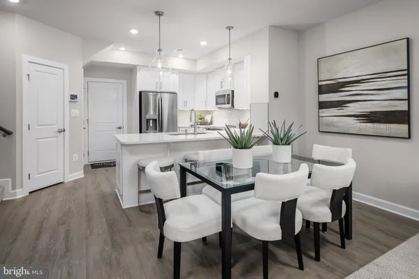 $569,990 | 43791 Metro Terrace, Ashburn, VA 20147