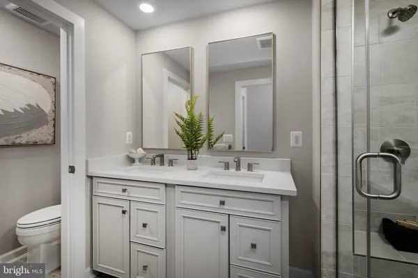 $569,990 | 43791 Metro Terrace, Ashburn, VA 20147