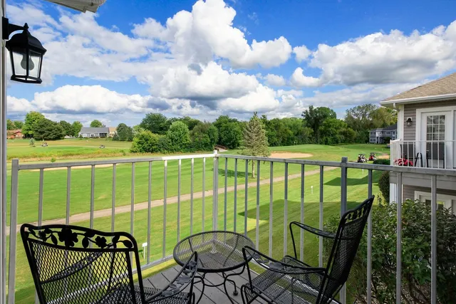 $375,000 | 208 Potter Road, Unit 202, Elkhorn, WI 53121