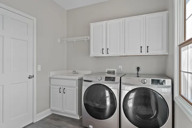 $375,000 | 208 Potter Road, Unit 202, Elkhorn, WI 53121