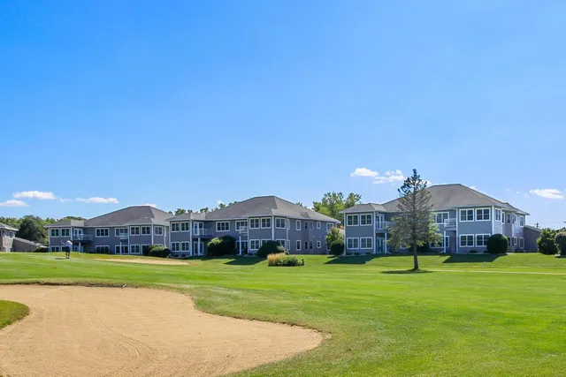 $375,000 | 208 Potter Road, Unit 202, Elkhorn, WI 53121