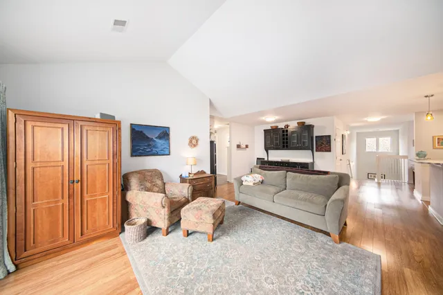 $287,500 | 715 Creekstone Lane, Chelsea, MI 48118