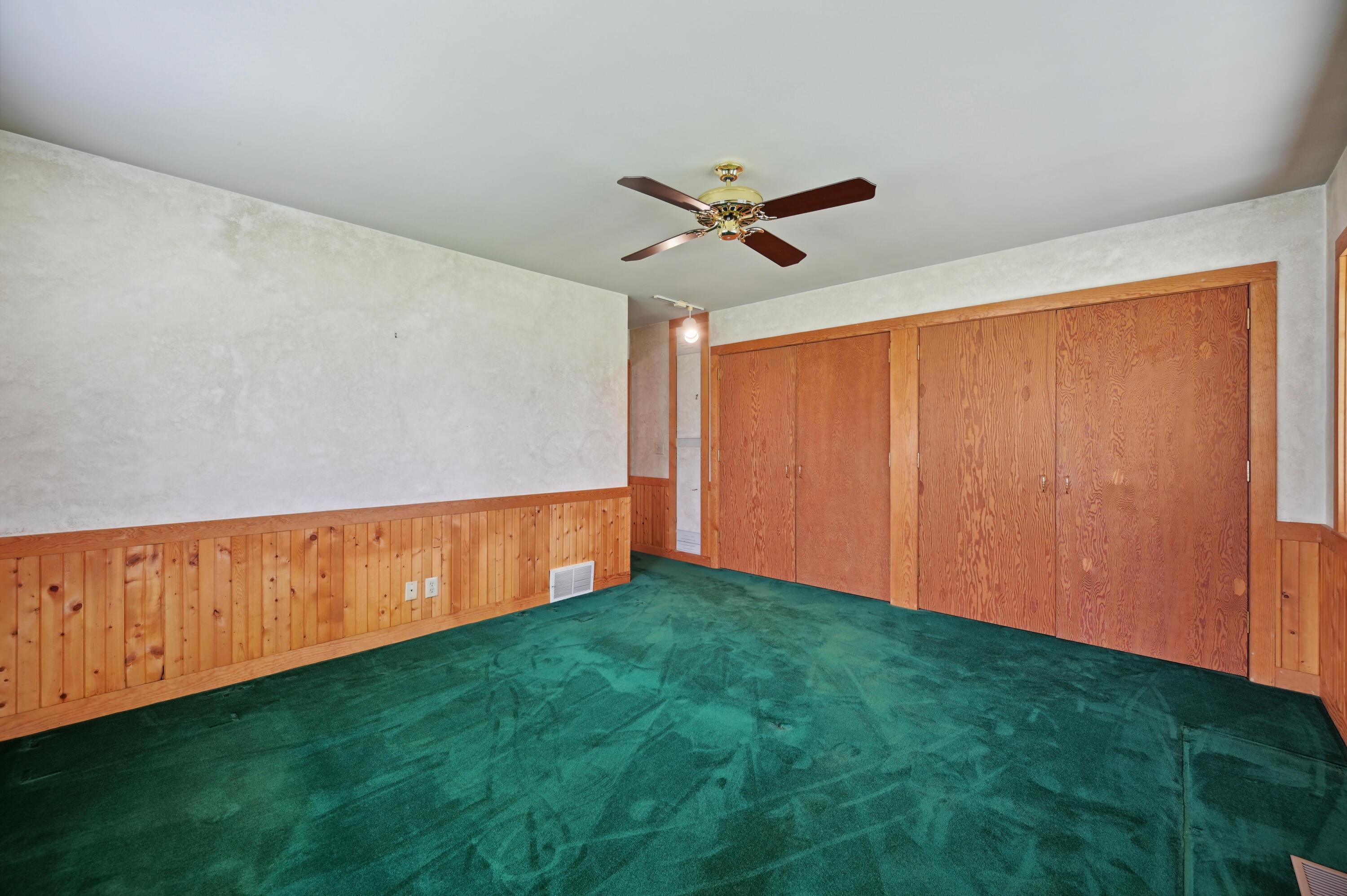 2436 Brixton Road Columbus, OH 43221 - Photo 15 of 37 brixton 28