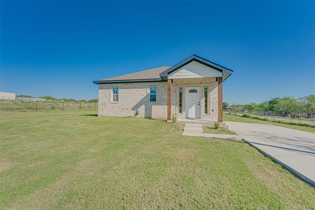 8064 Northeast County Road 1040 Rice, TX 75155 - Photo 3 of 27