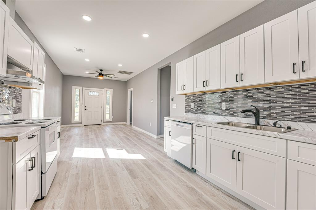 8064 Northeast County Road 1040 Rice, TX 75155 - Photo 10 of 27