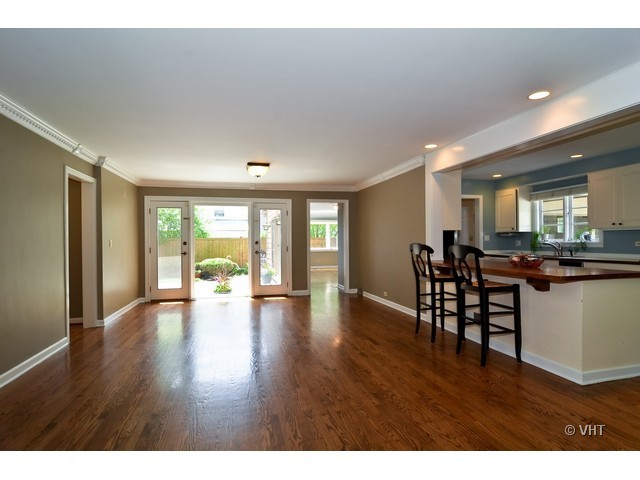 573 Sheridan Road Winnetka, IL 60093 - Photo 5 of 25