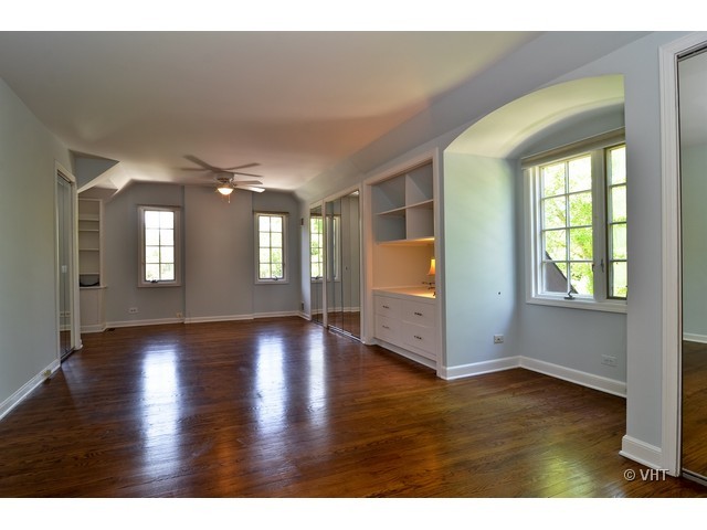 573 Sheridan Road Winnetka, IL 60093 - Photo 9 of 25