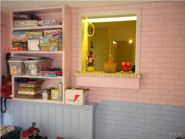6121 Jasmine Road Pensacola, FL 32504 - Photo 18 of 23 Gallery Image 18