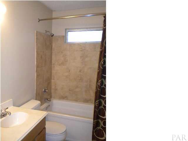 6121 Jasmine Road Pensacola, FL 32504 - Photo 8 of 23 Gallery Image 8