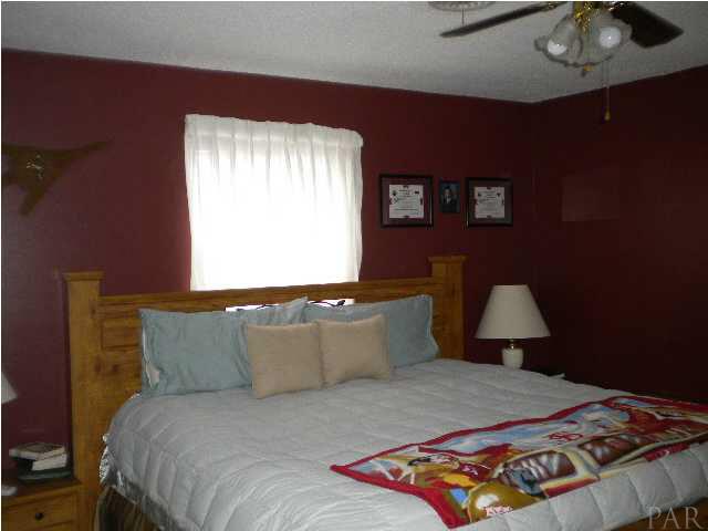 6121 Jasmine Road Pensacola, FL 32504 - Photo 9 of 23 Gallery Image 9