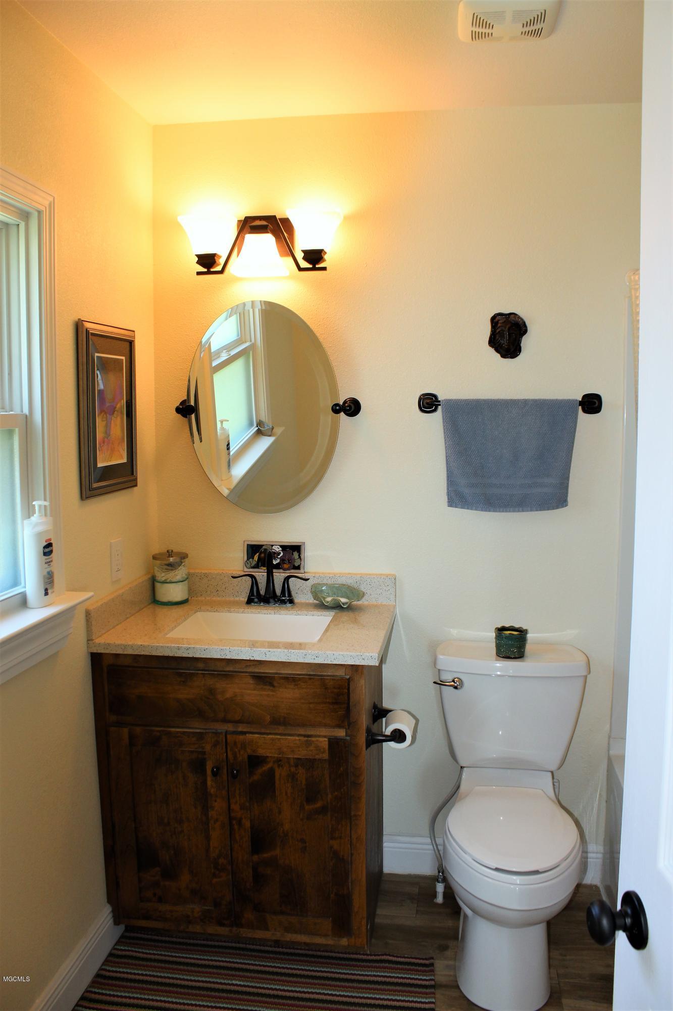 7524 Bluff Point Road Gautier, MS 39553 - Photo 13 of 16 Bathroom