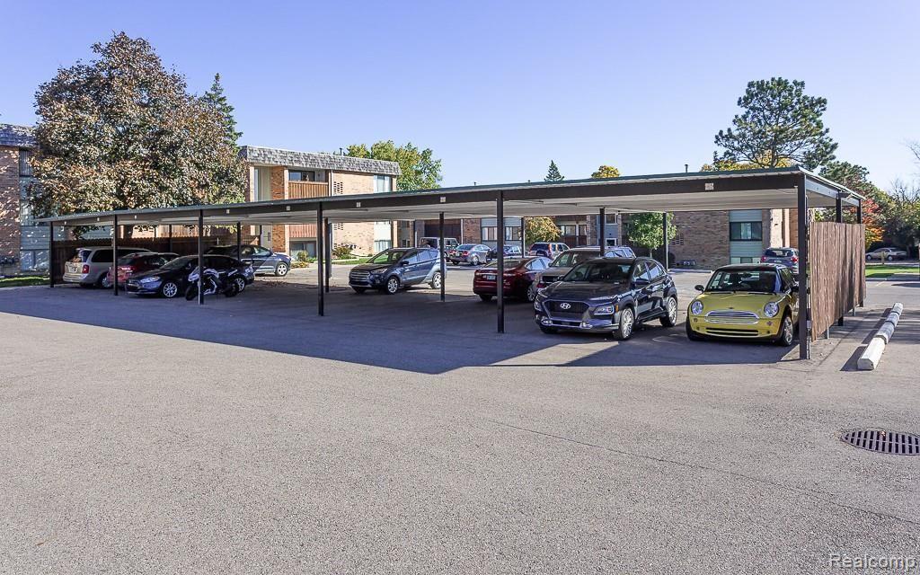 1235 South Maple Road Ann Arbor, MI 48103 - Photo 6 of 27