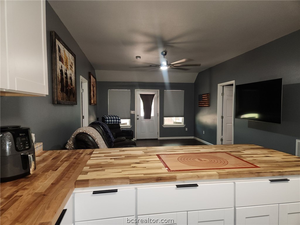 281 West Sierra Road Coldspring, TX 77331 - Photo 8 of 44 Gallery Image 8