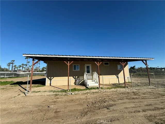 a view of outdoor space