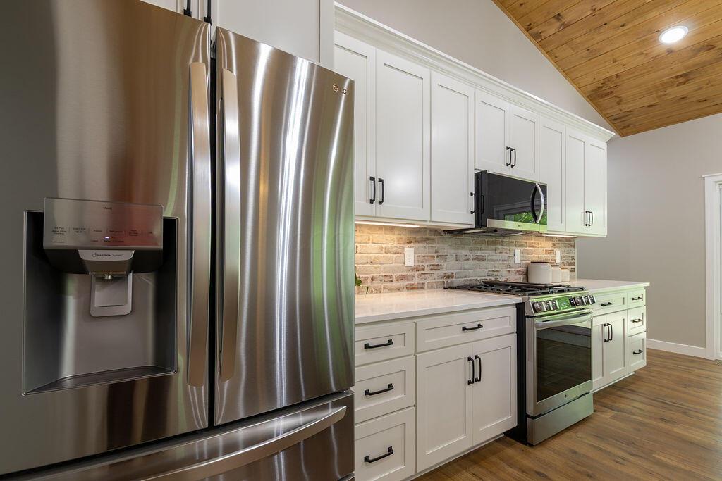 21650 Lake Road Glouster, OH 45732 - Photo 24 of 77 Premium Appliances in Kitchen