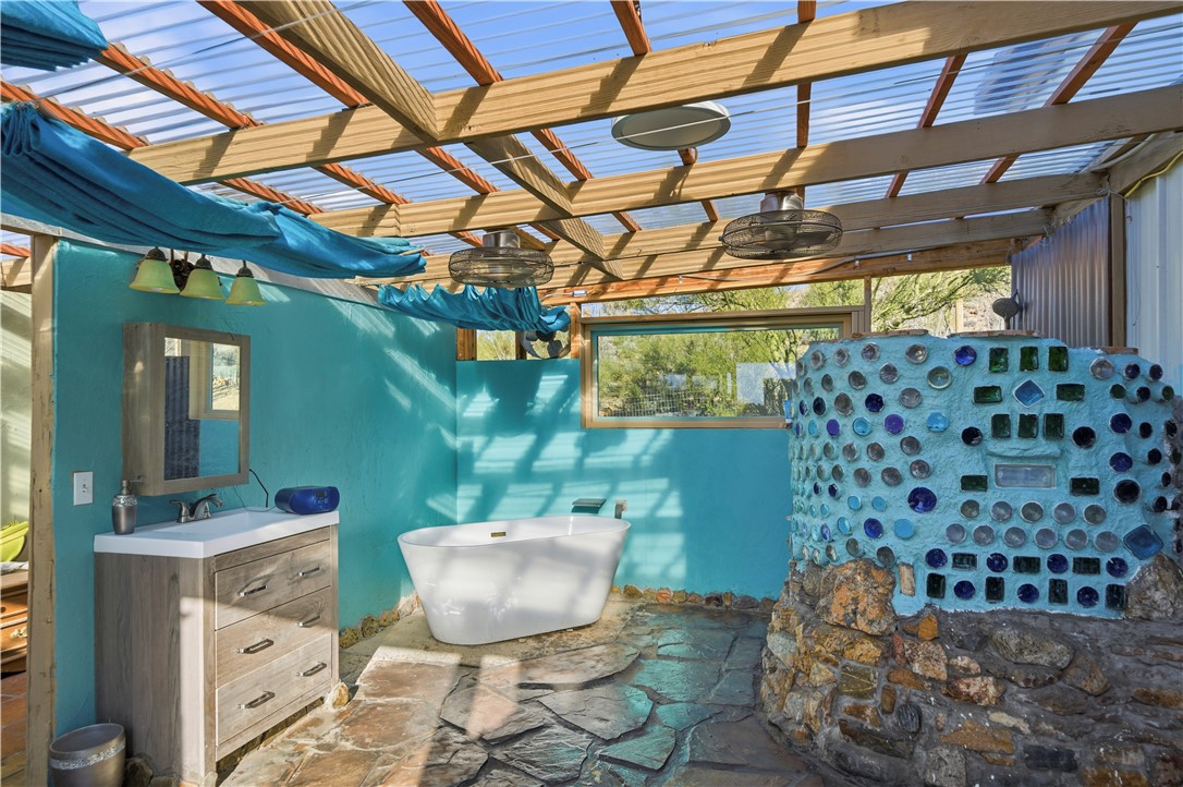 10887 Duncan Road Yucca, AZ 86438 - Photo 17 of 43 Bathroom